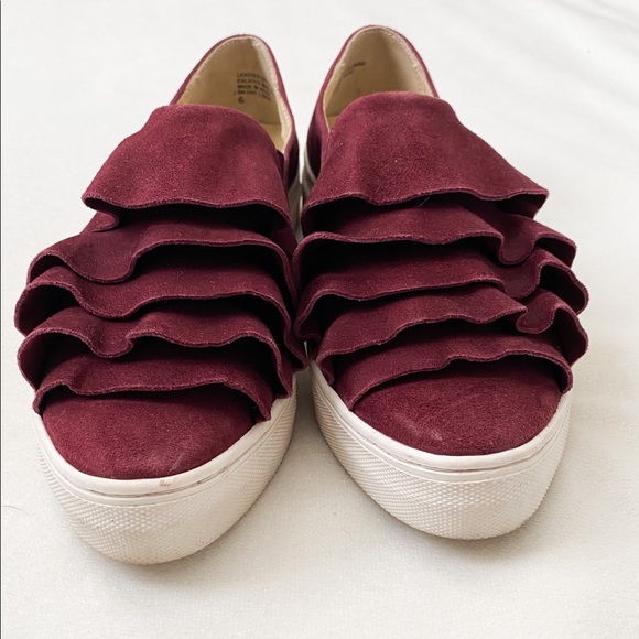 SEYCHELLES quake suede slip on ruffle sneaker - Picture 7 of 9